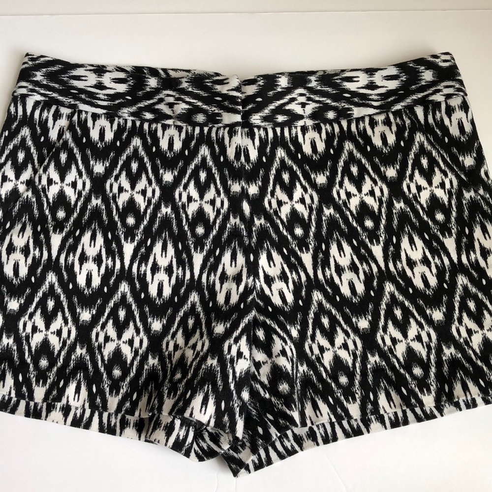 Cremieux Chino Style Short 12